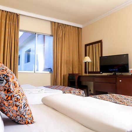 Transcorp Hotels Калабар Екстер'єр фото