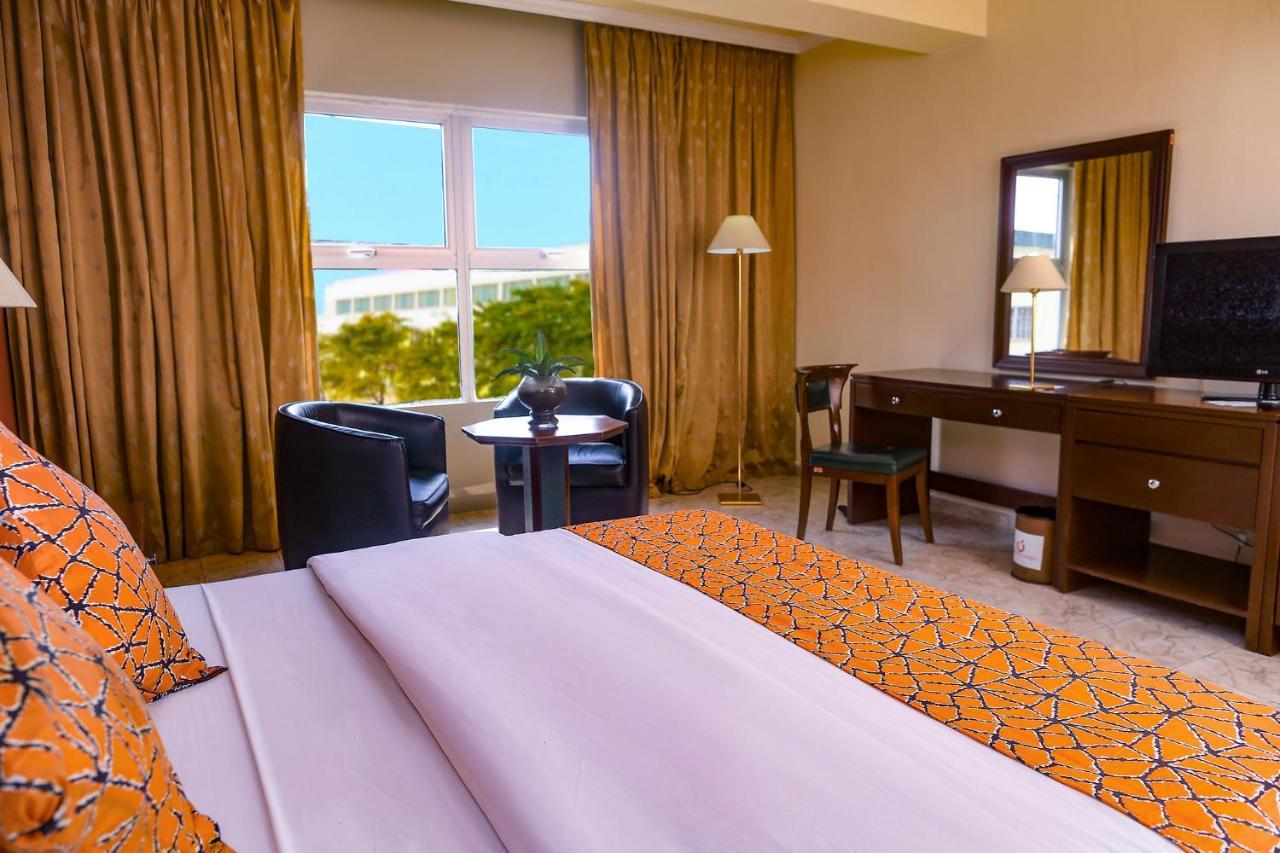 Transcorp Hotels Калабар Екстер'єр фото